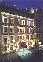 Christie's Auction House, St James