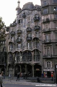  Casa Batllo, Barcelona, Spain, 1905 to 1907 image courtesy of  http://www.greatbuildings.com/ 