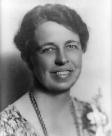 220px-Eleanor_Roosevelt_portrait_1933